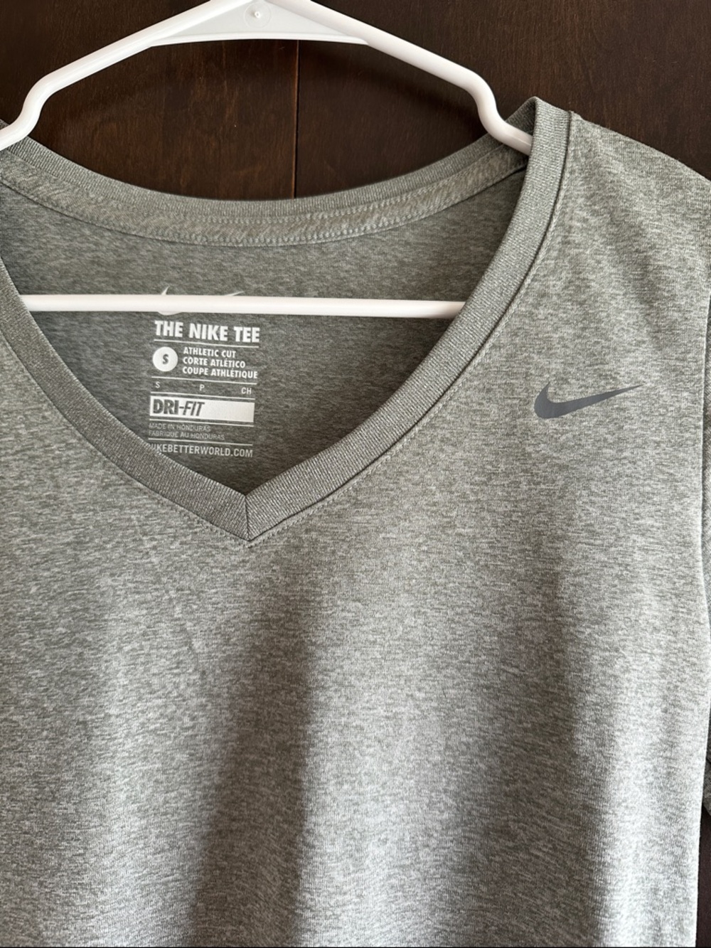 Nike Women’s Heather Gray V-Neck Dri-FIT Tee - Picture 3 of 4